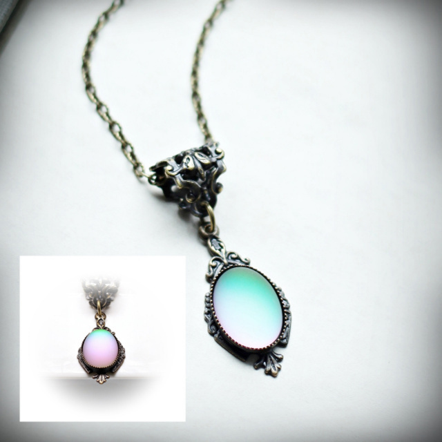 Green Frosted Glass Lumina Necklace