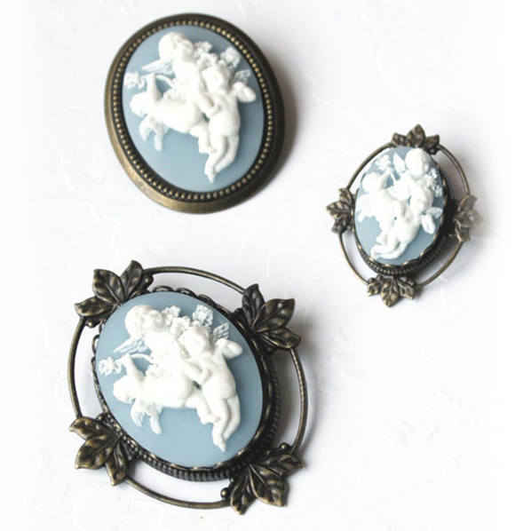 Cherub Cameo Brooch/Pendants