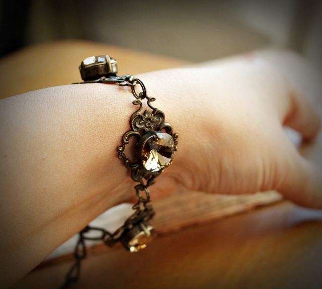 Swarovski Greige Vintage Style Bracelet